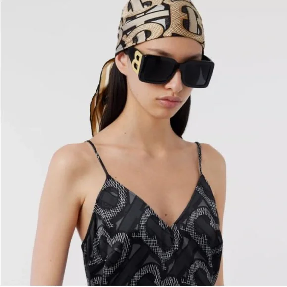 Burberry Frith Sunglasses - joarbit.com display picture 1